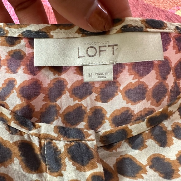 Silk-blend Blouse 👚 - Picture 4 of 5